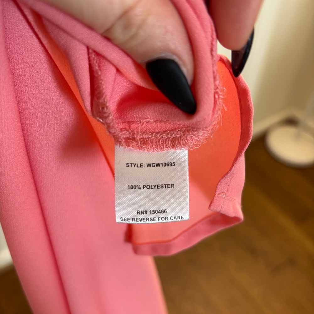 This is a 41 Hawthorn Lexie pleat front blouse - Picture 5 of 8